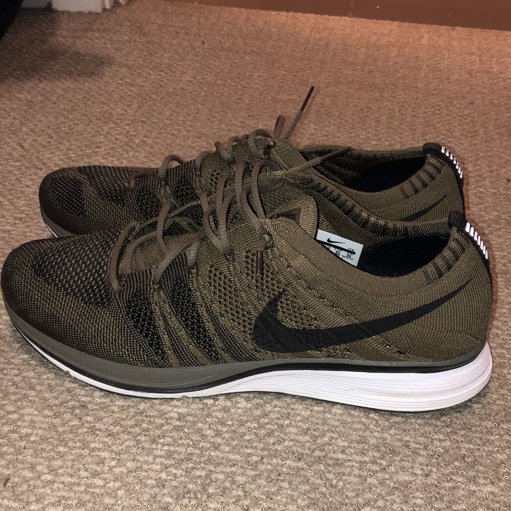 Nike flyknit trainer